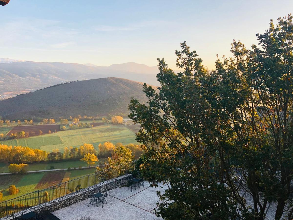 Monastero Fortezza Di Santo Spirito Hotel Fossa Екстериор снимка